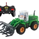 Távirányítós, elemes játék traktor (1)