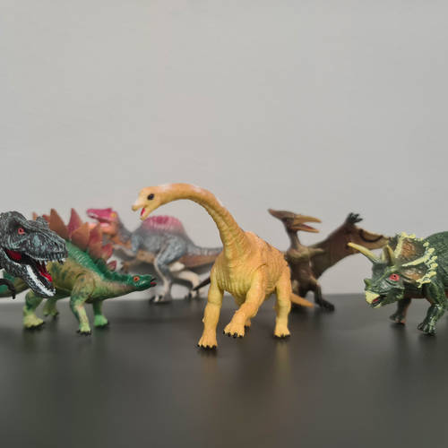 6 darabos valósághű dinoszaurusz figura készlet gyerekeknek – mozgatható részekkel (BB-19745) (9)