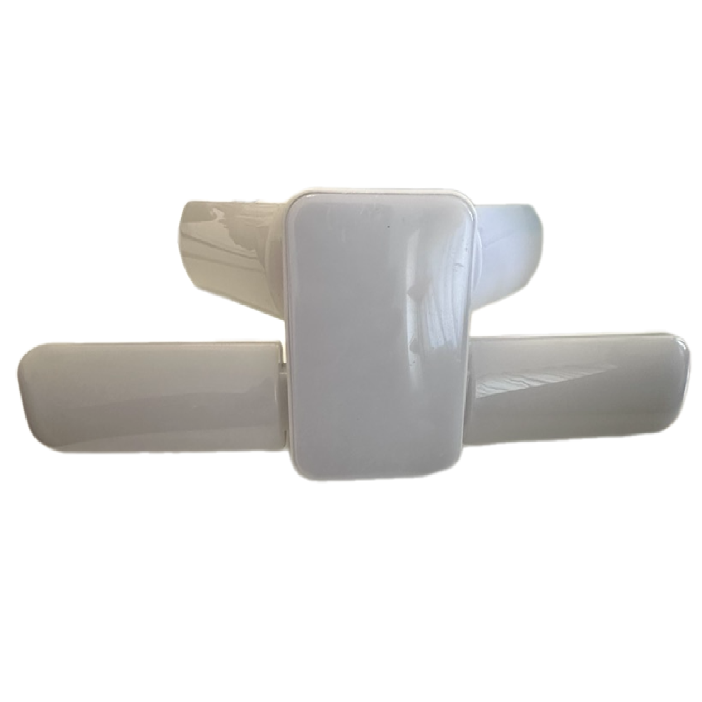 Energiatakarékos négy ágú LED lámpa – hatékony megoldás nagyobb terek megvilágítására 3