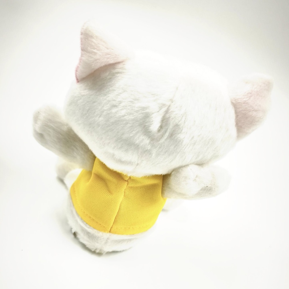 Mérges hisztis macska plüssfigura – aranyos és szórakoztató játékgyűjtemény 3